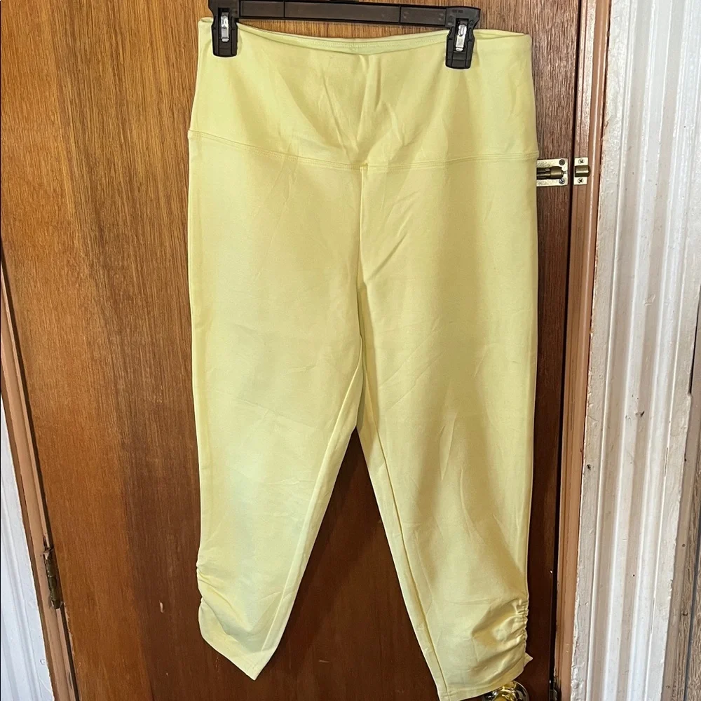 Zara - Picture 2 of 5